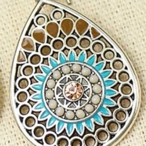 NEW Boho Beaded Teardrop Shape Pierced Earrings Drop Silver Tone - Picture 2 of 6